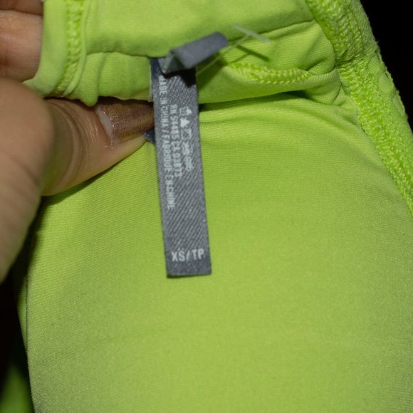 bikini - Picture 2 of 2